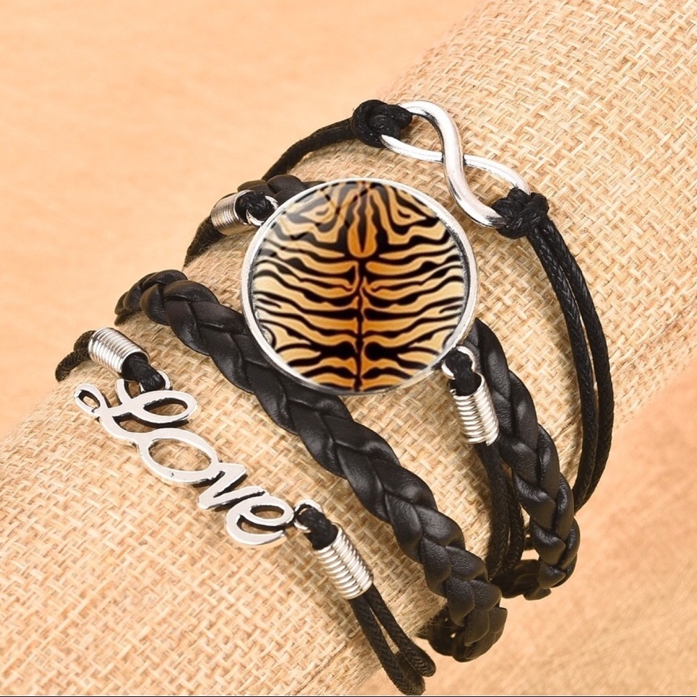🔥Handmade Stunning multilayered leather bracelet